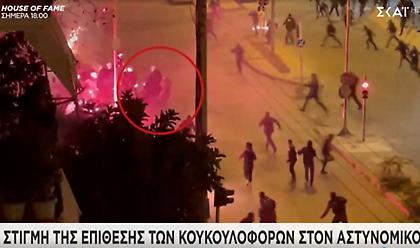 Νέο βίντεο-ντοκουμέντο από τη στιγμή της επίθεσης σε αστυνομικό: Τον πέταξαν από το μηχανάκι