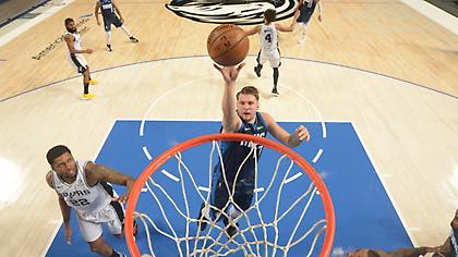 «Τριπλός» Ντόντσιτς καθάρισε για τους Μάβερικς