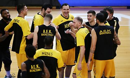 Πετρίδης: «Όλα κρίθηκαν όταν έλεγξε τον ρυθμό η ΑΕΚ»