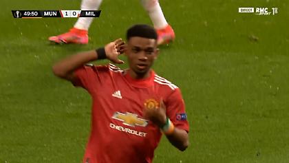 Γιουνάιτεντ-Μίλαν: Φερνάντες μοιράζει, Ντιαλό σκοράρει (video)