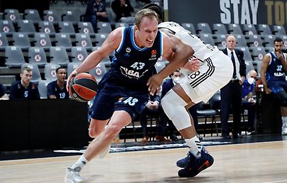 Απέδρασε -και- από το «Αστρομπάλ» η Άλμπα Βερολίνου