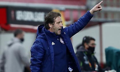 Μαρτίνς: «Όσο και να αναλυθεί η φάση του 2ου γκολ της Άρσεναλ είναι ξεκάθαρο φάουλ πάνω στον Εμβιλά»