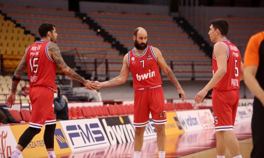 Σπανούλης από τα παλιά στο ΣΕΦ: Όργια σε άμυνα και επίθεση! (video)