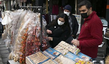 Τουρκία: Σχεδόν 15.000 νέα κρούσματα σε 24 ώρες, η μεγαλύτερη αύξηση από αρχές του έτους