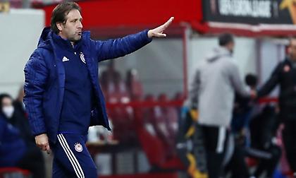 Ο Μαρτίνς αδικεί την τόσο καλή δουλειά που κάνει με το να μην αλλάζει κάτι στις στημένες φάσεις