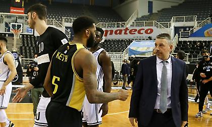 Παπαθεοδώρου: «Αφιερώνουμε τη νίκη στον Ματσιούλις»