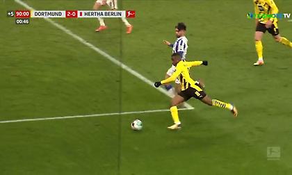 Ντόρτμουντ-Χέρτα: Ο Μουκοκό σκόραρε από απίθανη γωνία! (video)