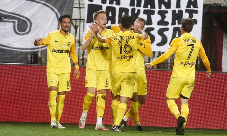 Γίνεται «50-Άρης» με φόντο τα πλέι οφ