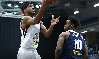 Άνετα την ουραγό Τσμόκι η Νίζνι