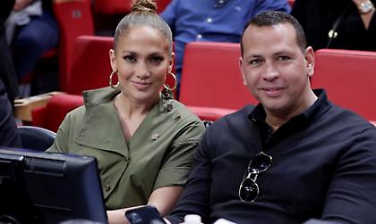 Η JLo και ο Alex Rodriguez διαψεύδουν τις φήμες χωρισμού