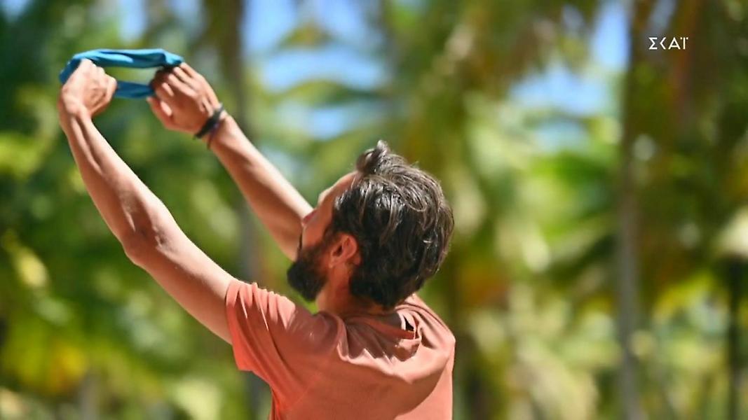 Survivor: Κλάματα στην οικειοθελή αποχώρηση του Πάνου Καλλίδη