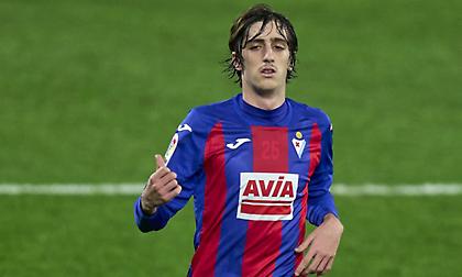 Μπράιαν Χιλ: Συγκινημένος με την πρώτη κλήση του στην Εθνική Ισπανίας! (video)