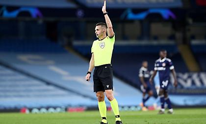 Γνώριμος διαιτητής στον δρόμο του Ολυμπιακού