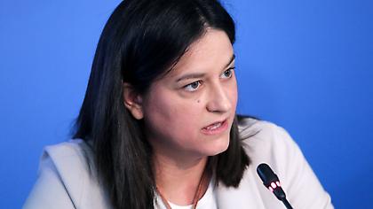 Κεραμέως: Το σχολικό έτος θα παραταθεί εντός του Ιουνίου - Κανονικά Ιούνιο οι Πανελλήνιες