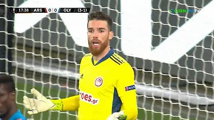 Λάθος του Σα, σώζει τον Ολυμπιακό ο Σωκράτης (video)