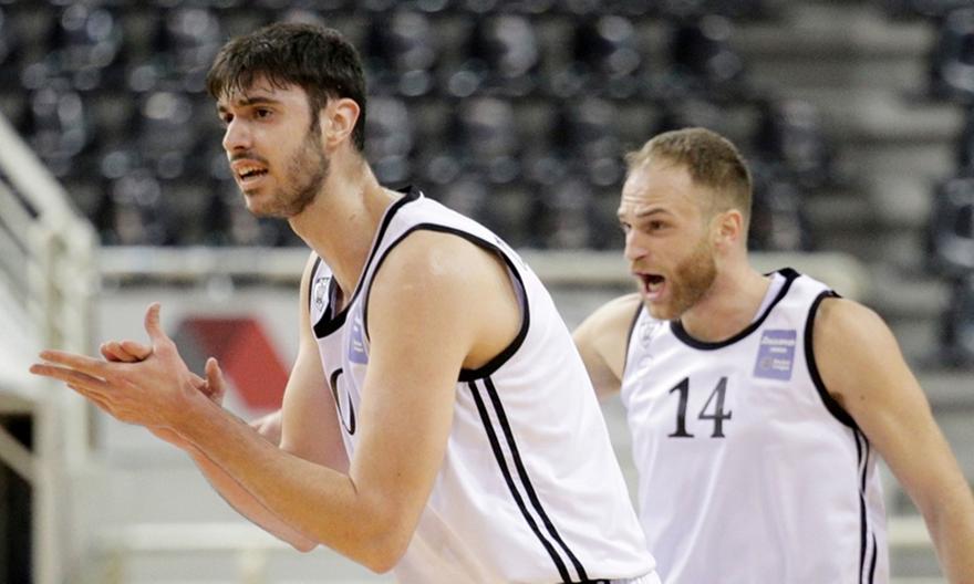 Χειρουργήθηκε ο Τσαλμπούρης, 4-6 εβδομάδες εκτός