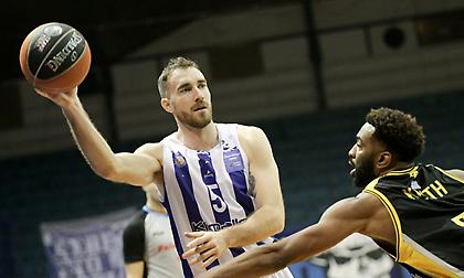 Ηρακλής: Σταμάτησε στη Λάρισα και περιμένει να μάθει για το ματς με την ΑΕΚ