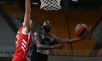 Ένας Σαντ-Ρος δεν έφερε την άνοιξη στον Παναθηναϊκό