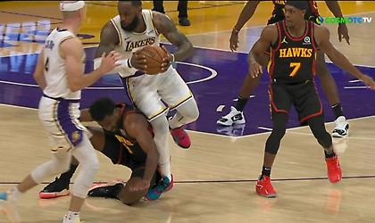 Τραυματίστηκε και έφυγε για τα αποδυτήρια ο Λεμπρόν! (video)