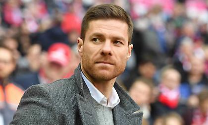 Ο Τσάμπι Αλόνσο αναλαμβάνει την Γκλάντμπαχ!