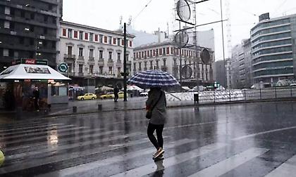 Καιρός σήμερα: Αγριεύει με καταιγίδες και κρύο – Πού θα χιονίσει