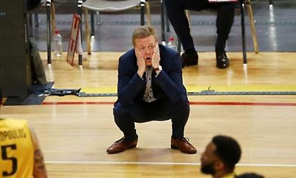 Προπονητής Στρασμπούρ: «Παίζουμε για να μείνουμε ζωντανοί με την ΑΕΚ»