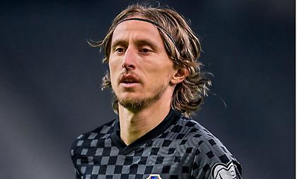 Έπιασε τον Σρνα και κορυφή ο Μόντριτς!