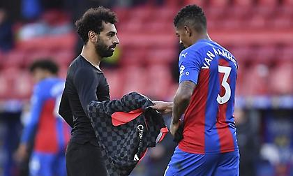 Πρόστιμο στους παίκτες που ανταλλάσσουν τις φανέλες τους!