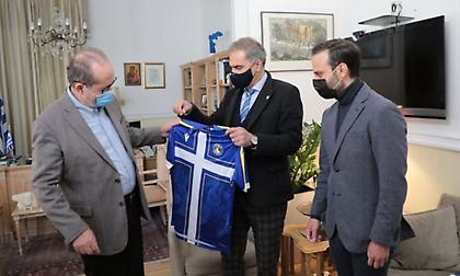 Αστέρας Τρίπολης: Δώρισε την επετειακή εμφάνιση στον Περιφερειάρχη Πελοποννήσου (video)