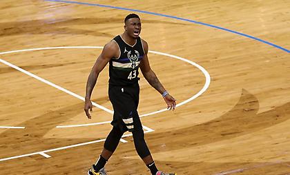 Τα back to back καλάθια του Θανάση στον αιφνιδιασμό (video)