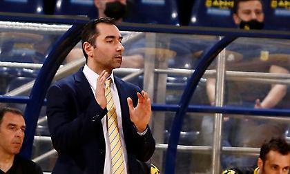 Καμπερίδης: «Κακό παιχνίδι, κέρδισε αυτός που έπρεπε»