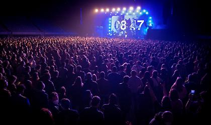 Sold-out συναυλία 5.000 ατόμων στη Βαρκελώνη - Με μάσκες, χωρίς αποστάσεις (pics, vid)