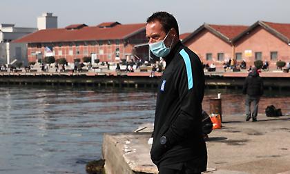 Εθνική Ελλάδας: Η πρωινή βόλτα στη Νέα Παραλία (pics)