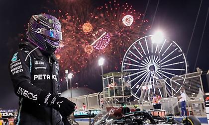 Απίστευτη νίκη του Χάμιλτον στο πρώτο γκραν πρι της σεζόν!