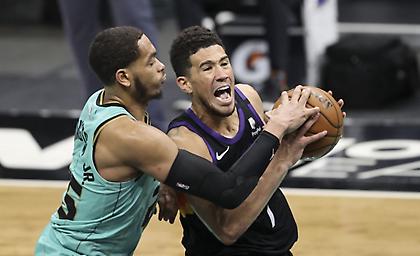 Νίκη στην παράταση για τους Σανς στη Σάρλοτ