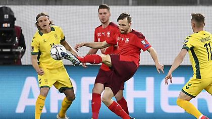 Νίκη… από τα αποδυτήρια και 2/2 για Ελβετία με Σακίρι