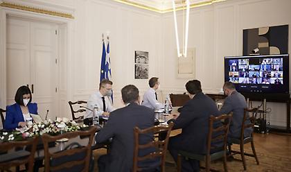 Μητσοτάκης-Υπουργικό: Ενίσχυση ΑΕΠ και 200.000 θέσεις εργασίας στην 6αετία από το σχέδιο Ανάκαμψης