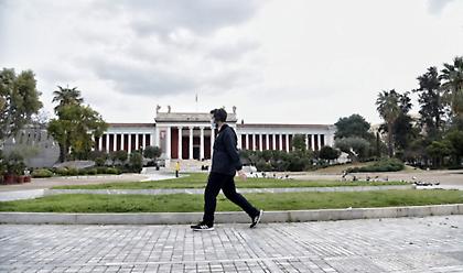 Πληροφορίες για ρεκόρ κρουσμάτων σήμερα – Αναζητείται «χρυσή τομή» - Τα επόμενα βήματα