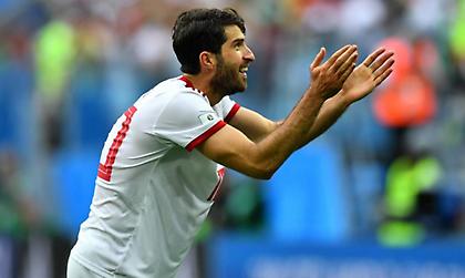 «Ξάπλωσε» δύο αντιπάλους και το… κάρφωσε ο Ανσαριφάρντ (video)