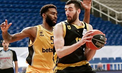 Κουζέλογλου: «Να παίξουμε με τη μέγιστη δυνατή συγκέντρωση»