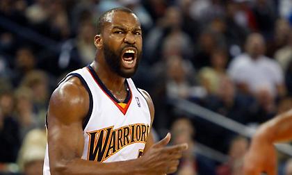 Ουόριορς: O Μπάρον Ντέιβις έκανε μία τολμηρή δήλωση και ο Κάρι τον έβαλε στη θέση του