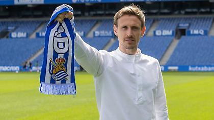 Ανανέωσε με τη Ρεάλ Σοσιεδάδ ο Μονρεάλ