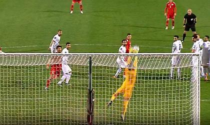 Ελλάδα-Γεωργία: Εξαιρετική απόκρουση του Βλαχοδήμου σε εκτέλεση φάουλ των φιλοξενούμενων (video)