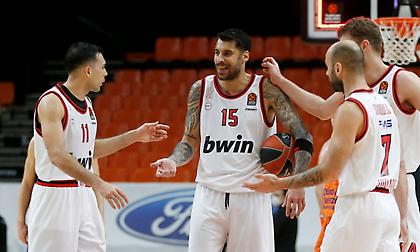 Η κριτική του Ολυμπιακού: Πρίντεζης από τα… παλιά, Βεζένκοβ «κολώνα»