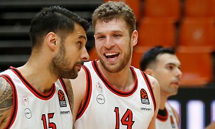 Βεζένκοφ: «Ίσως το καλύτερο παιχνίδι μας για φέτος στα πρώτα 30 λεπτά»