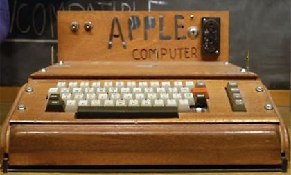 Apple: Ο μύθος που ξεκίνησε την πρωταπριλιά