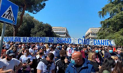 Ρίγος συγκίνησης στην κηδεία 19χρονου παίκτη της Λάτσιο (video)