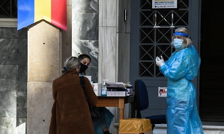 Νεαρός έτρεχε γυμνός σε κεντρικό δρόμο της Πάτρας μετά από αρνητικό τεστ covid!