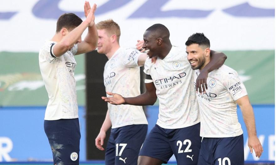 Τσαφ-τσουφ, η Σίτι περνά!