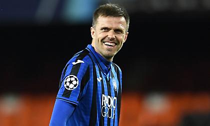 «Κοιτάζει» Ίλιτσιτς η Μίλαν